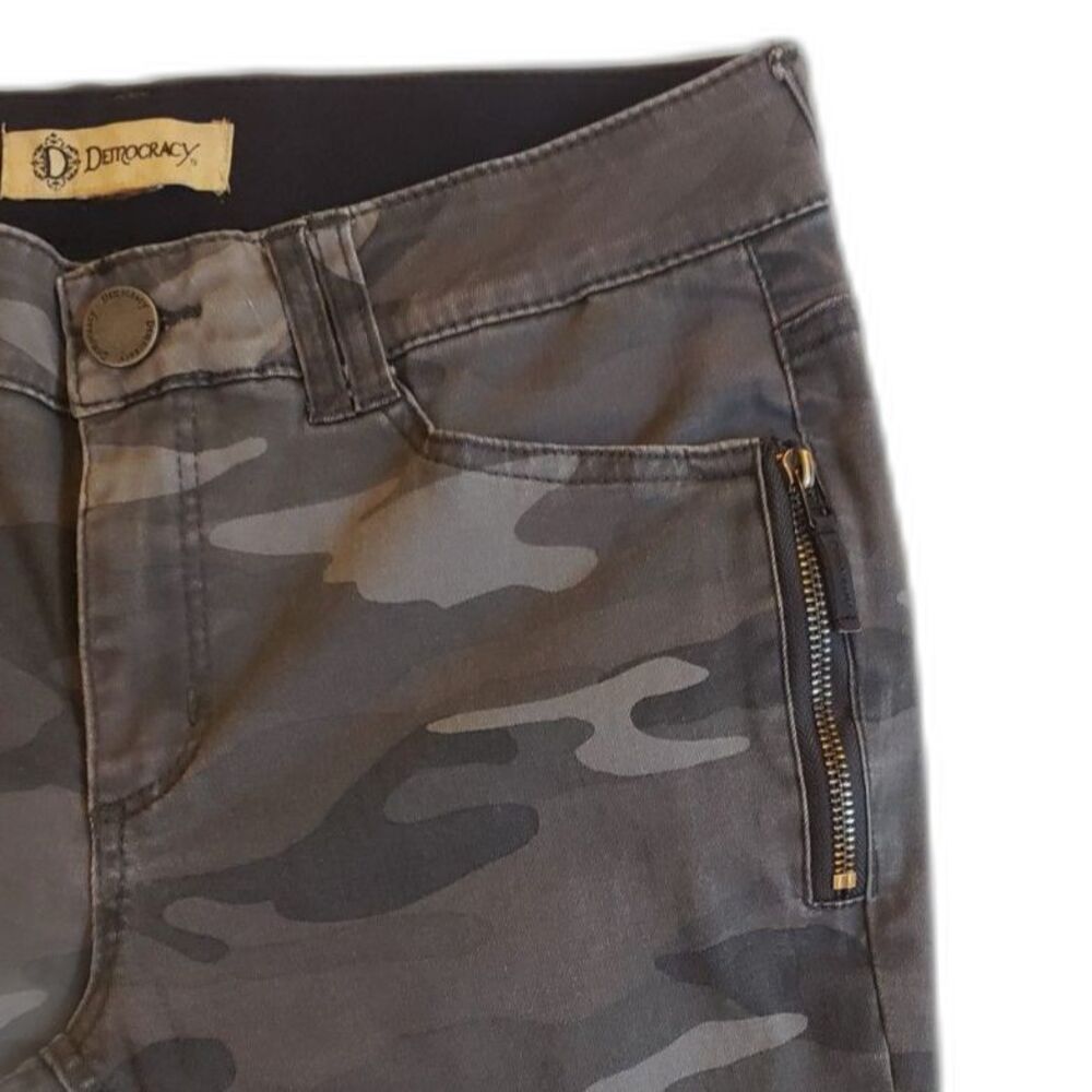 Democracy - "Ab" Technology - Straight-Leg Pants - Camo Print - Women Size 4 - Picture 5 of 8